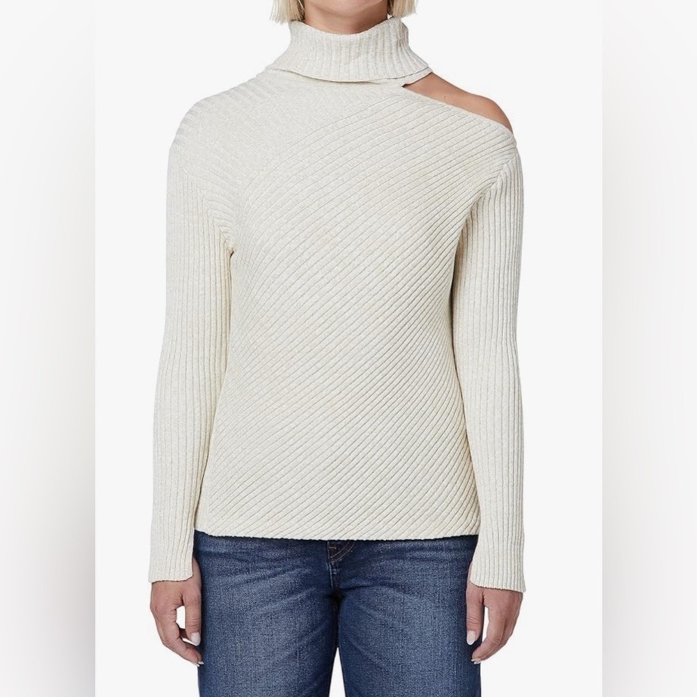 Hudson Cream Turtleneck Sweater with Gold Metallic Thread size S